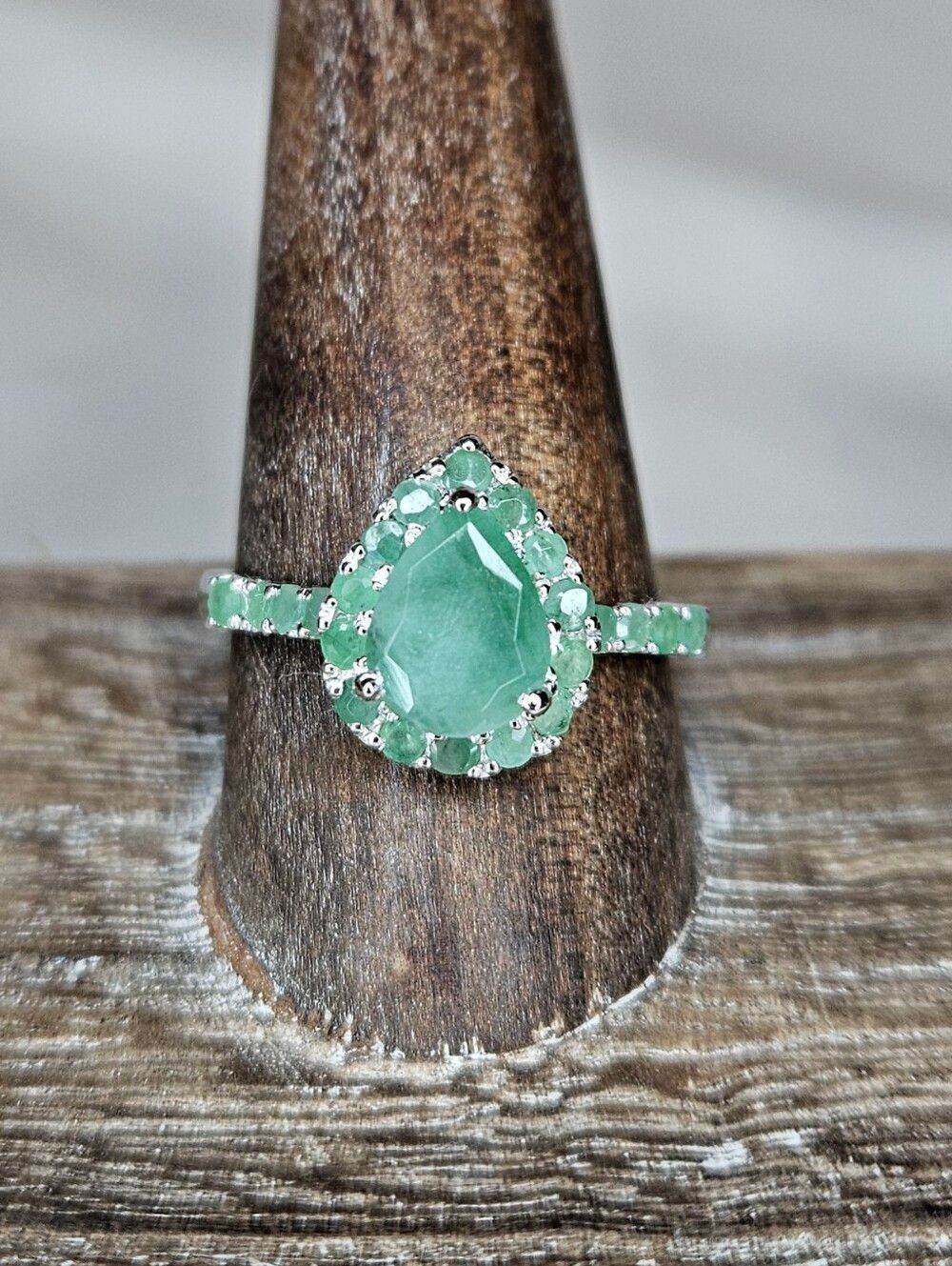 NWT Natural Genuine Emerald Sterling Silver Ring Size 10.5 Bespoke